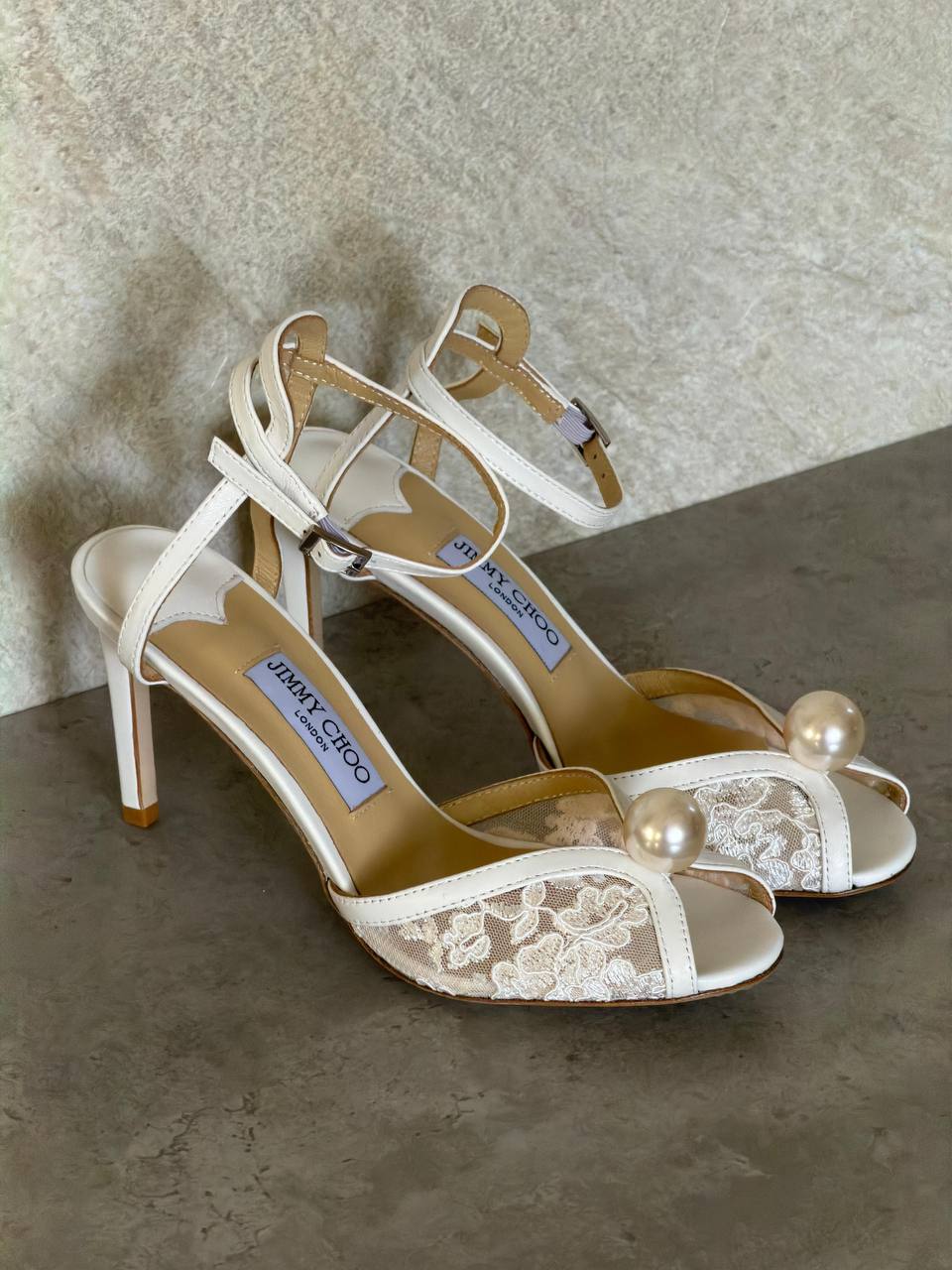 IMG_20251221_092312_089 صندل ساكورا 100 (Sacora 100) من جيمي تشو (Jimmy Choo). - الصورة 1